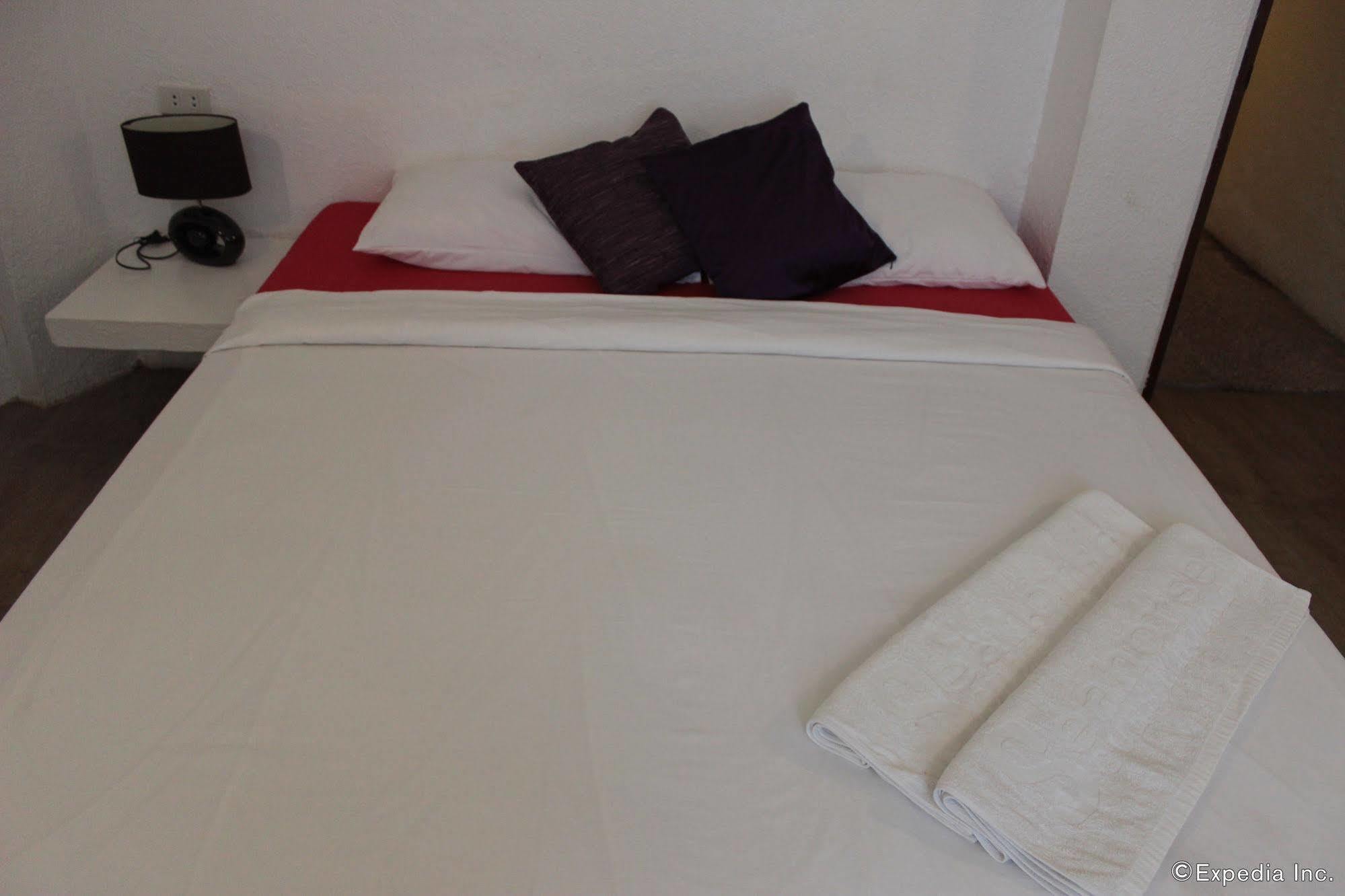 Sea Horse Guest House Корон Экстерьер фото