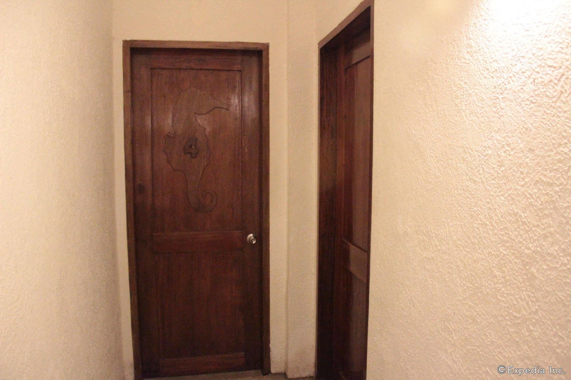 Sea Horse Guest House Корон Экстерьер фото